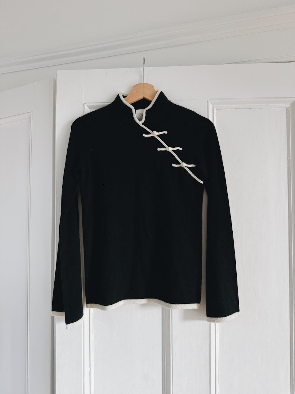 Madeleine Thompson contrast two-tone cashmere jumper Palace of Nowhere