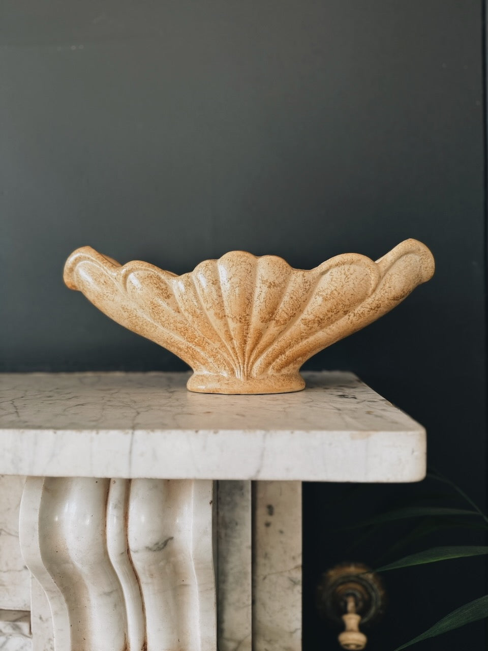 Vintage 50s Dee Cee scalloped shell earthenware vase Palace of Nowhere